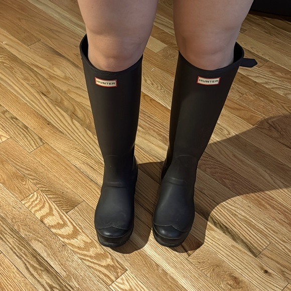 Hunter tall boot. US 8, EU 39 - Picture 1 of 5